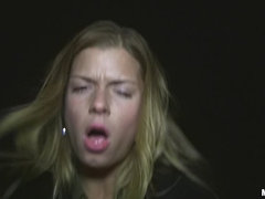 Blond, Lul, Openbaar