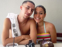 Grosser arsch, Grosser schwanz, Grosse titten, Blasen, Hundestellung, Milf, Pov