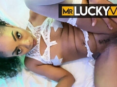 Sucer une bite, Femelle, Fait maison, Interracial, Lingerie, Petite femme, Solo, Nénés