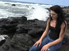 Playa, Culo grande, Tetas grandes, Morena, Novia, Jeans, Pov, Ducha