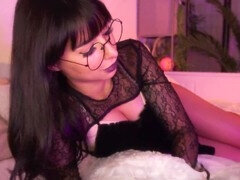 Lunarexx ASMR emo girlfriend experience with close-up kisses