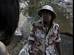 Africain, Noire, Sucer une bite, Noir ébène, Faciale, Hard, Interracial, Orgie