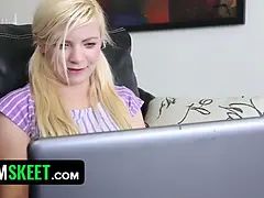 Baby sitter, Grosse bite, Blonde, Mignonne, Faciale, Petite femme