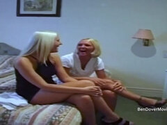 Amateur, Anal, Britannique, Grossier, Doigter, Hd, Maman, Rétro