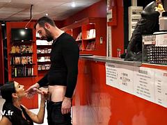 Anaal, Grote mammen, Rondborstig, Oudere vrouw, Vingeren, Ondergoed, Moeder die ik wil neuken, Tieten likken