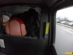 Arsch, Tussi, Kehlenfick, Geld, Im freien, Piercing, Pov, Hintern versohlen