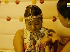 Gros seins, Dingue, Indienne, Lesbienne, Lingerie, Masturbation, Nénés, Mouillée