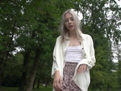 Rainy day masturbation session featuring Carolina Sun