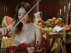 アジア人, ブロンド, イマラチオ, 顔面騎乗, 乱交, 下着, オージー, 馬乗り