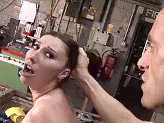 Leie, In den arsch, Blasen, Betrug, Pummelig, Aufs gesicht abspritzen, Fett, Handjob