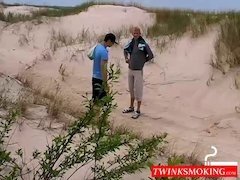 Leie, Strand, Grosser schwanz, Blasen, Schwul, Hardcore, Im freien, Abendanzug