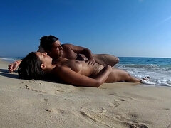 Amateur, Plage, Gros cul, Hard, Mère que j'aimerais baiser, Nue  à poil, Nudiste, Public