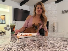 Acercamiento, Extremo, Lencería, Masturbación, Público, Solo, Medias largas, Bajo la falda