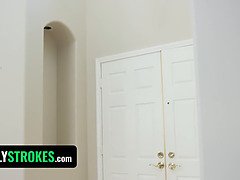 Большие сиськи, Семяизвержение, Смазливые, Член, Лизание, Мачеха, Молоденькие, Втроем