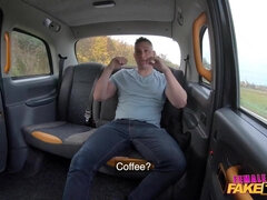Culo, Tetas grandes, Coche, Vestido, Natural, Tetas naturales, Realidad, Tetas