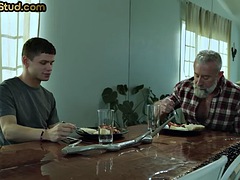 アナル, ゲイ, 毛深い, 熟年, ストッキング, タトゥー