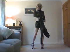Showinf of my new heels and sexy skirt
