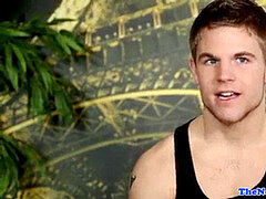 Solo first-timer showcases off his bulky body