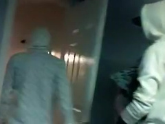 Metro Station Shake It