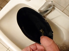 Piss in wifes leather boot