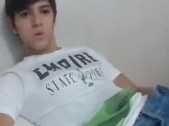 18 y Handsome LatinoTwink Jerking on cam