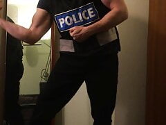 Muscular UK bodybuilder cop worships himself and turns himself on in his police uniform obsessed with his huge biceps
