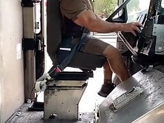 MUSCLED UPS