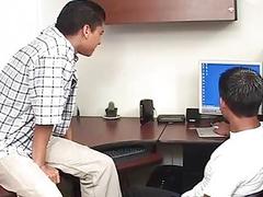 These Latino twinks are fucking instead of working