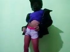 CD Shaini Shenaya  dancing