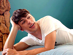 NextDoorTwink Hayden Brier luvs It raw & Deep