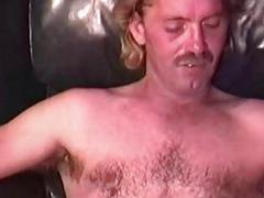 Fucker with a nice, hairy body drops a cumshot on his belly