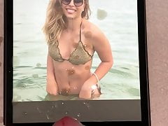 Sophia Floersch cumtribute
