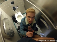 jizzes on barely legal yr senior throat in airport wc