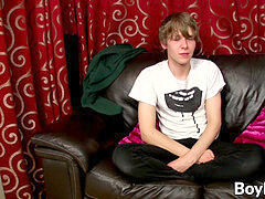 Blond emo Josh Frey jerks huge bone before shooting jizz