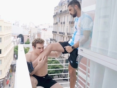 FOOT WORSHIP DROOL AND JACK ON THE SOLE!