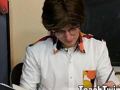 Bored twinks suck each other off and fuck at school