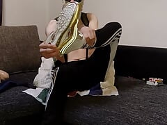 (GER) Masked Skater in smelly Socks & Jogger sniff's his AirMax97 & have a Anal Hole Training
