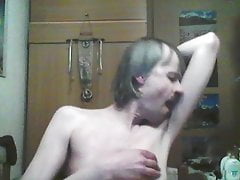 Sniffing + licking my sweaty armpits made me cum soon