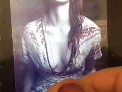 Sophie Turner Cumtribute