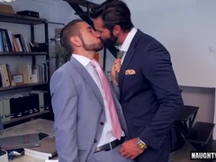 Anal Invasion Hookup: Muscle Homosexuals Share Facials in Anal Fucking frenzy!