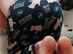 "Cleaning the bathtub" to get away and fuck big dick