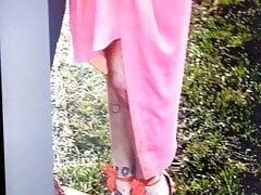 Alanah Pearce Feet Cum Tribute
