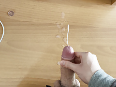 Amateur femboy twink wanks his fat cock and has a massive cumshot !!
