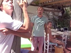 Backstage threesome fun in multiple languages: fr, it, es, de