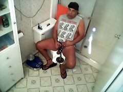 Hungbulldaddy hanging hard after hanging out a little.