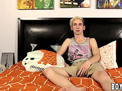 american punk twink plays with his big cock and tight arse