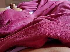 Who wants a Morning wood cock throbbing ?