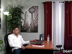 Alan Kennedy sucks and fucks for promotion