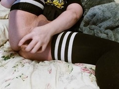 Cute femboy Silenta18 takes it deep with a massive dildo