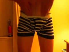 Torrid Lad in Fabulous Panties Jacks it on Cam!